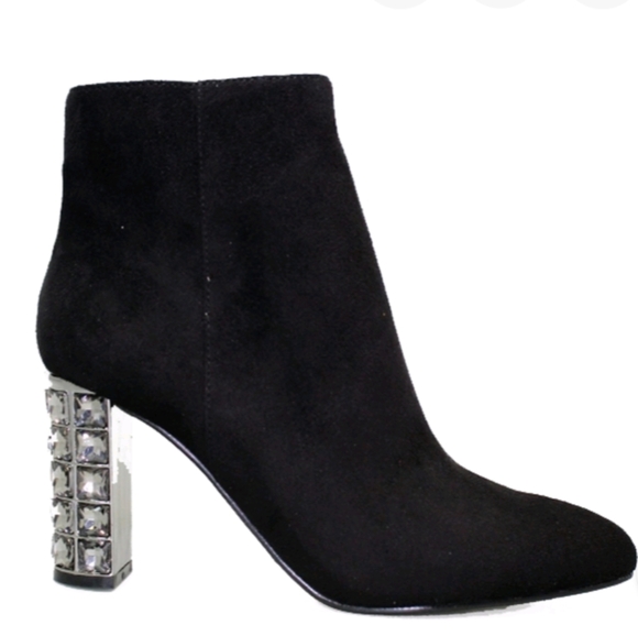 LE CHATEAU* studded heel side zip suede rounded pointed toe ankle boots sz 38 - Picture 1 of 15